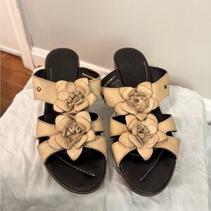 Elegant Beige Floral Women's Sandals